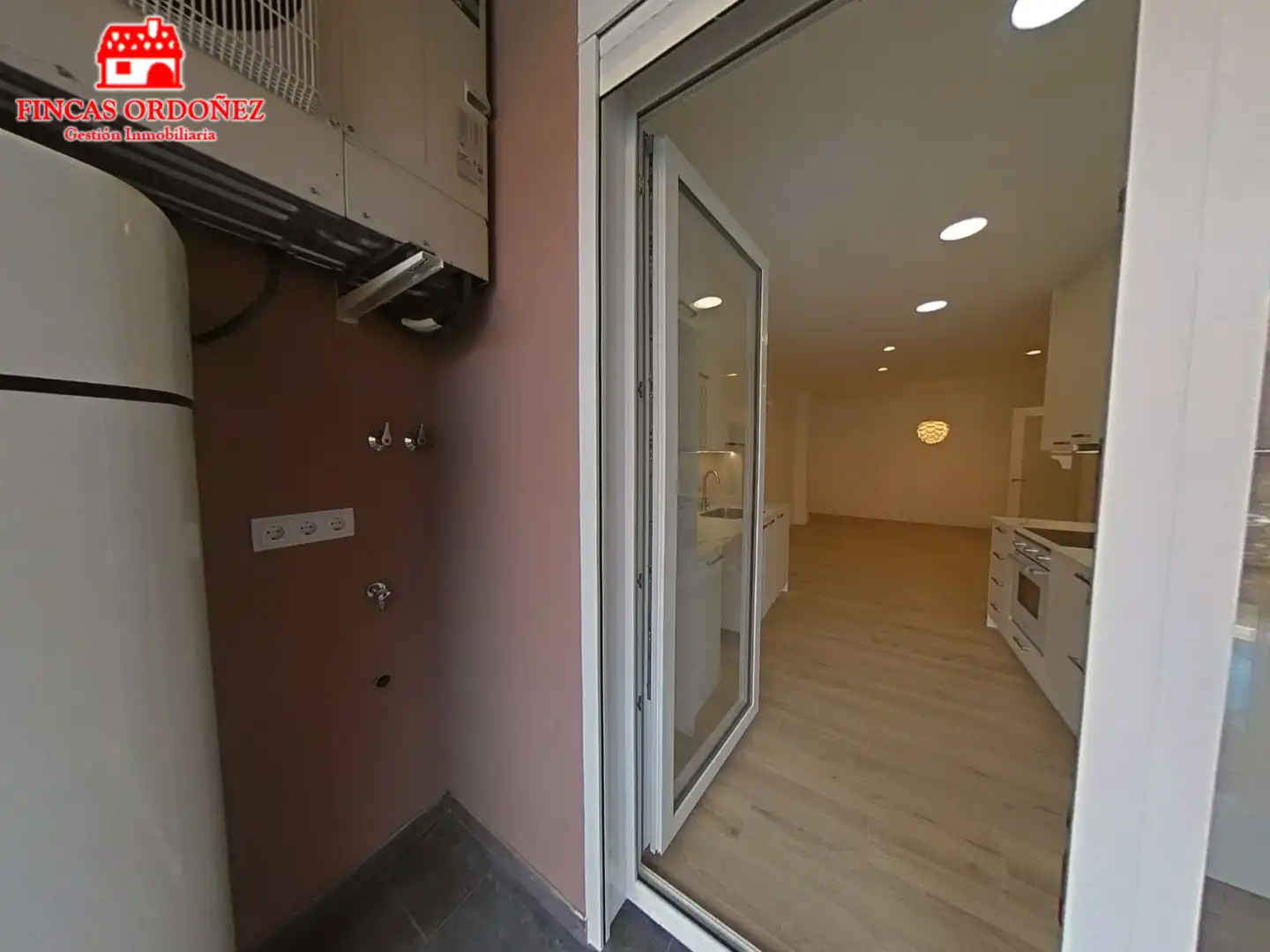 Wohnung zum Verkauf in Sant Andreu de la Barca mit Klimaanlage, Heizung und Balkon
