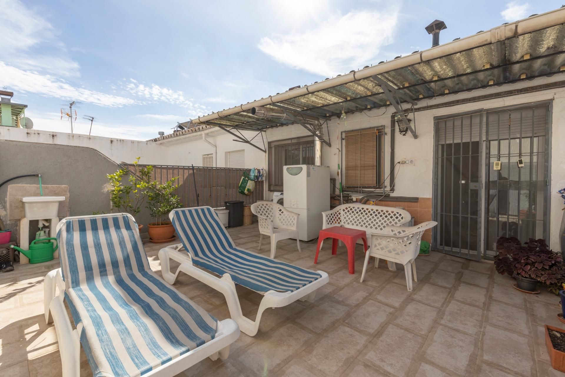 Casa adosada en venda a Calle de Goya, 6, Poniente