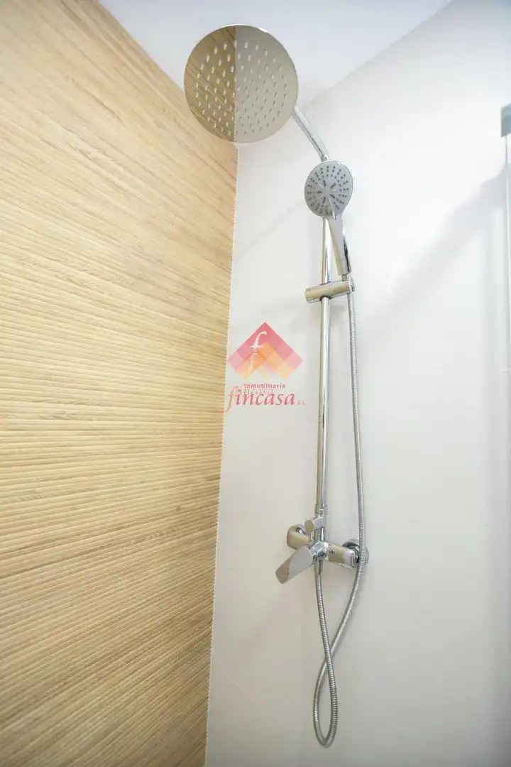 Bathroom of Flat for sale in Ronda  with Heating, Terrace and Furnished