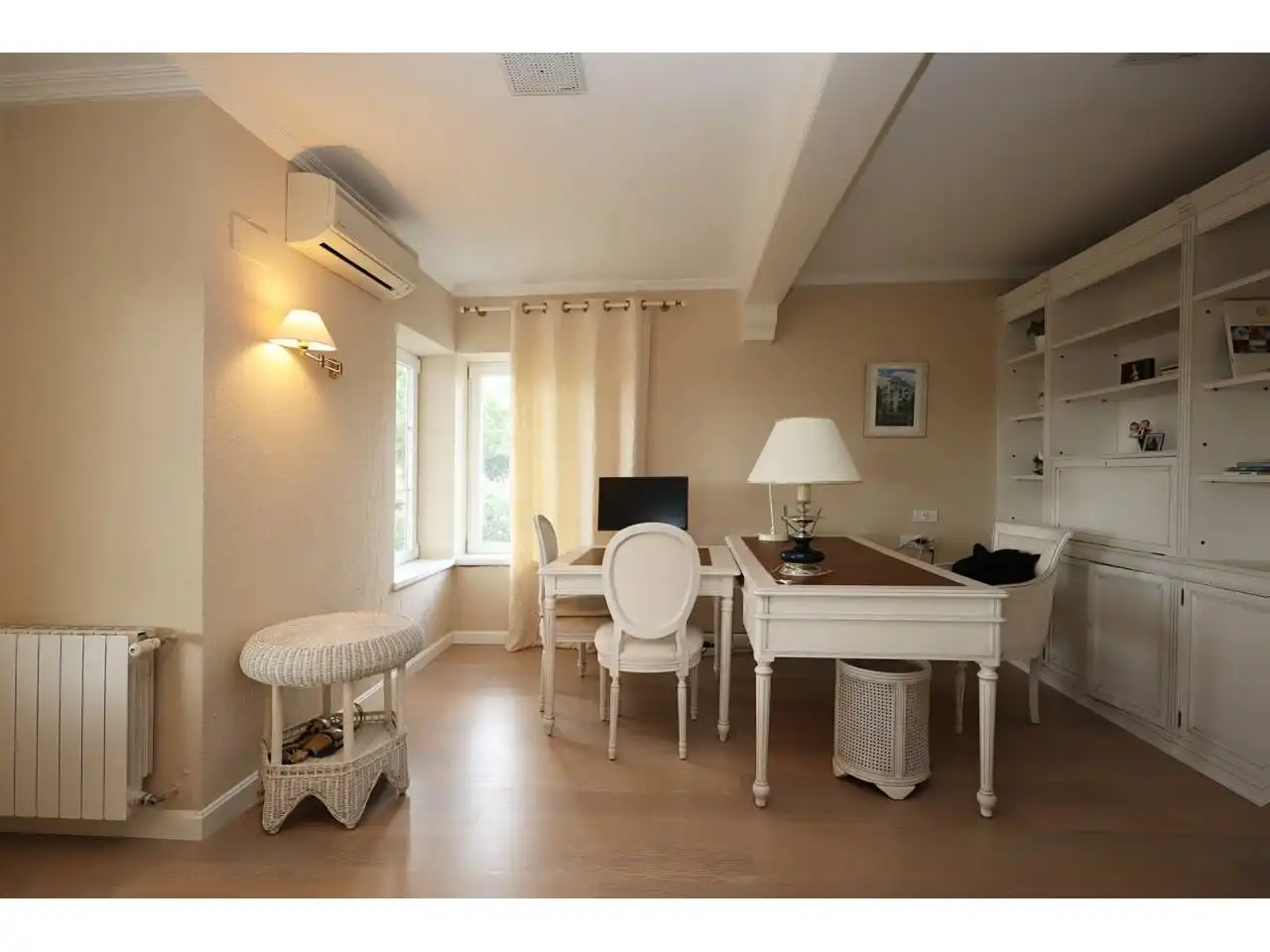 Sala d'estar de Casa o xalet en venda en Lloret de Mar amb Aire condicionat, Jardí privat i Terrassa