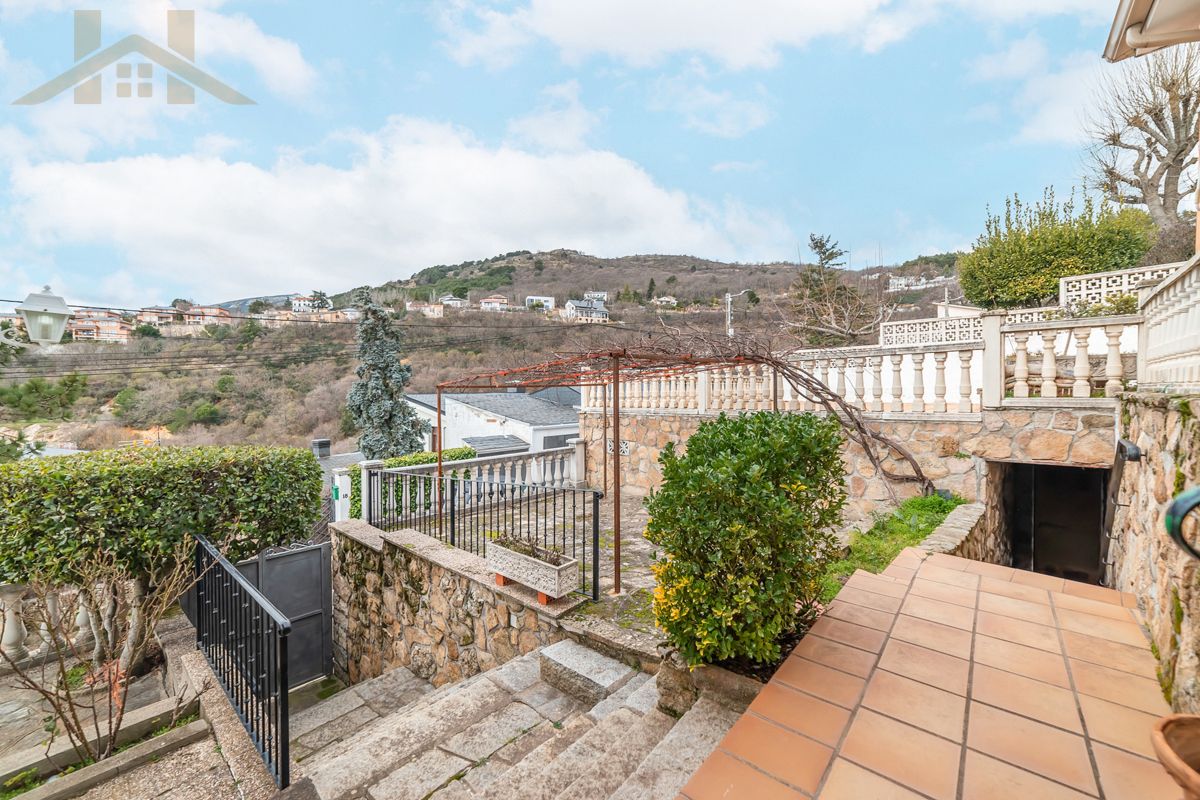 Garden of House or chalet for sale in Miraflores de la Sierra  with Heating, Private garden and Terrace