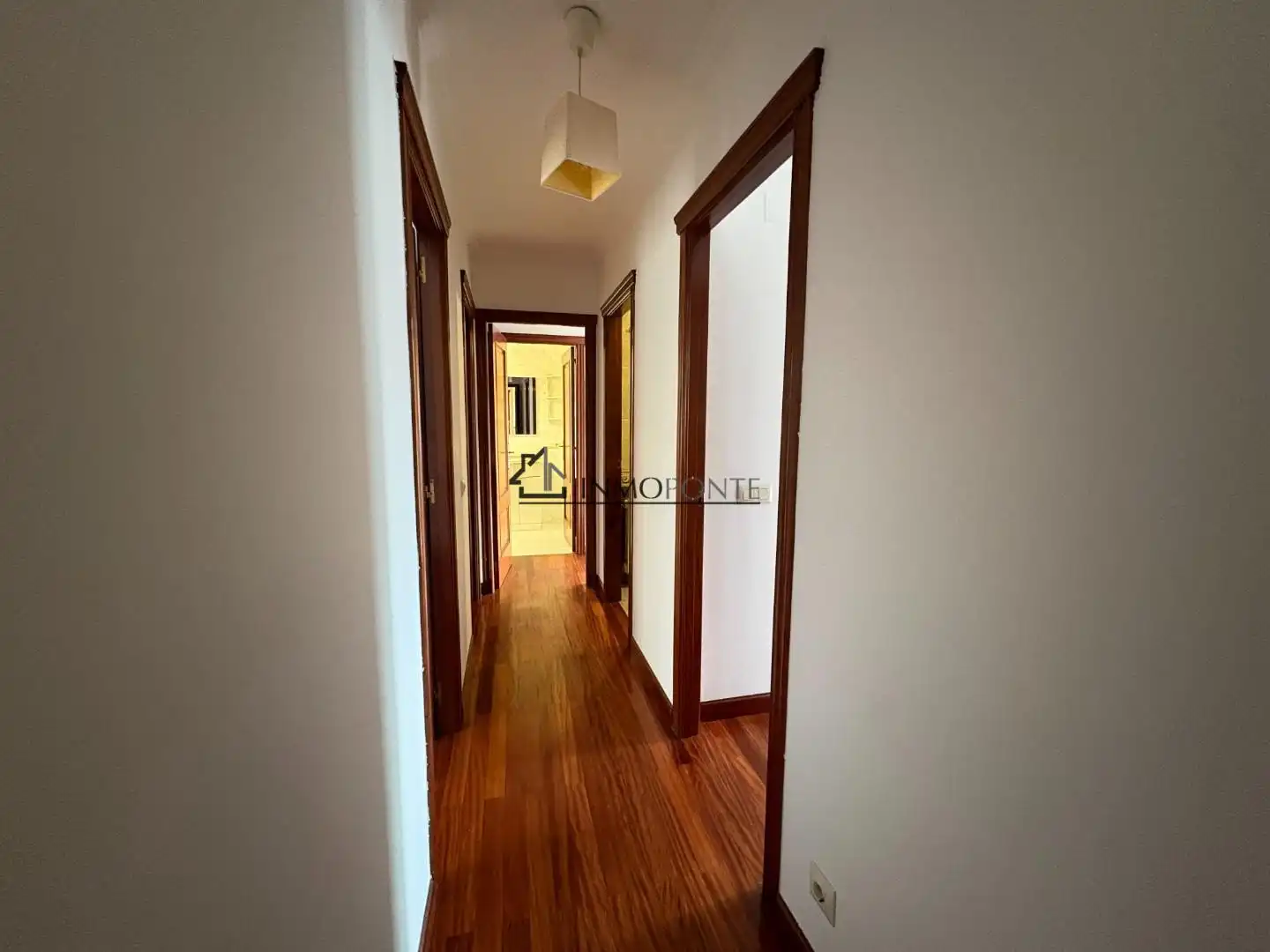 Piso de alquiler en Pontevedra Capital  con Calefacción y Trastero