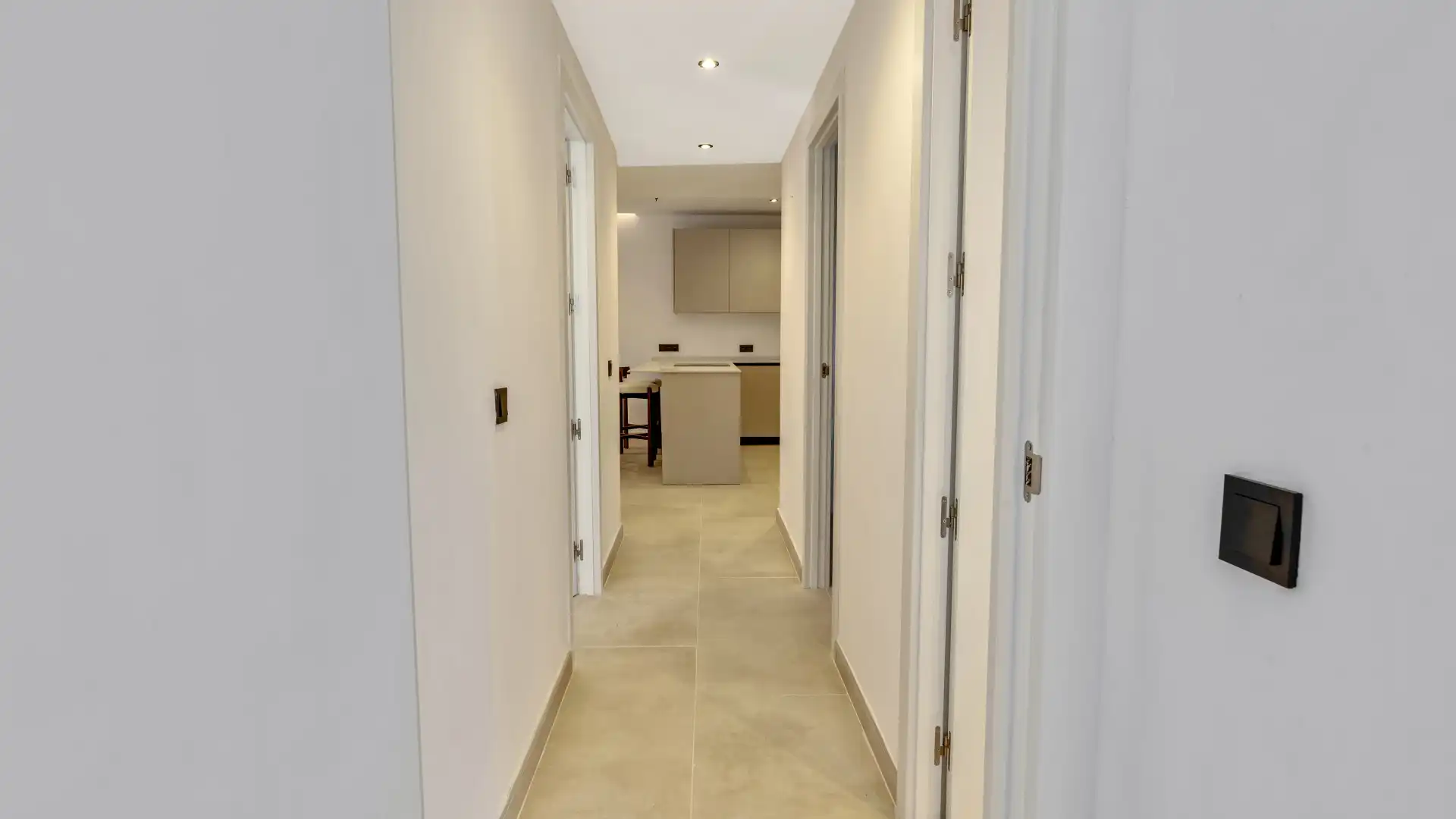 Apartament amb piscina en venda a Nueva Andalucía, imagen 19