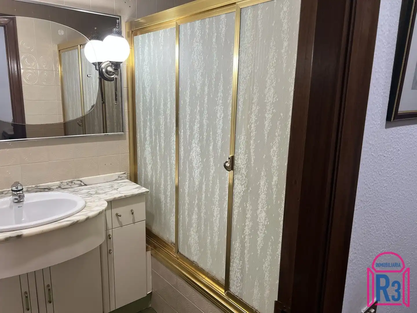 Bany de Pis en venda en Centro Ciudad