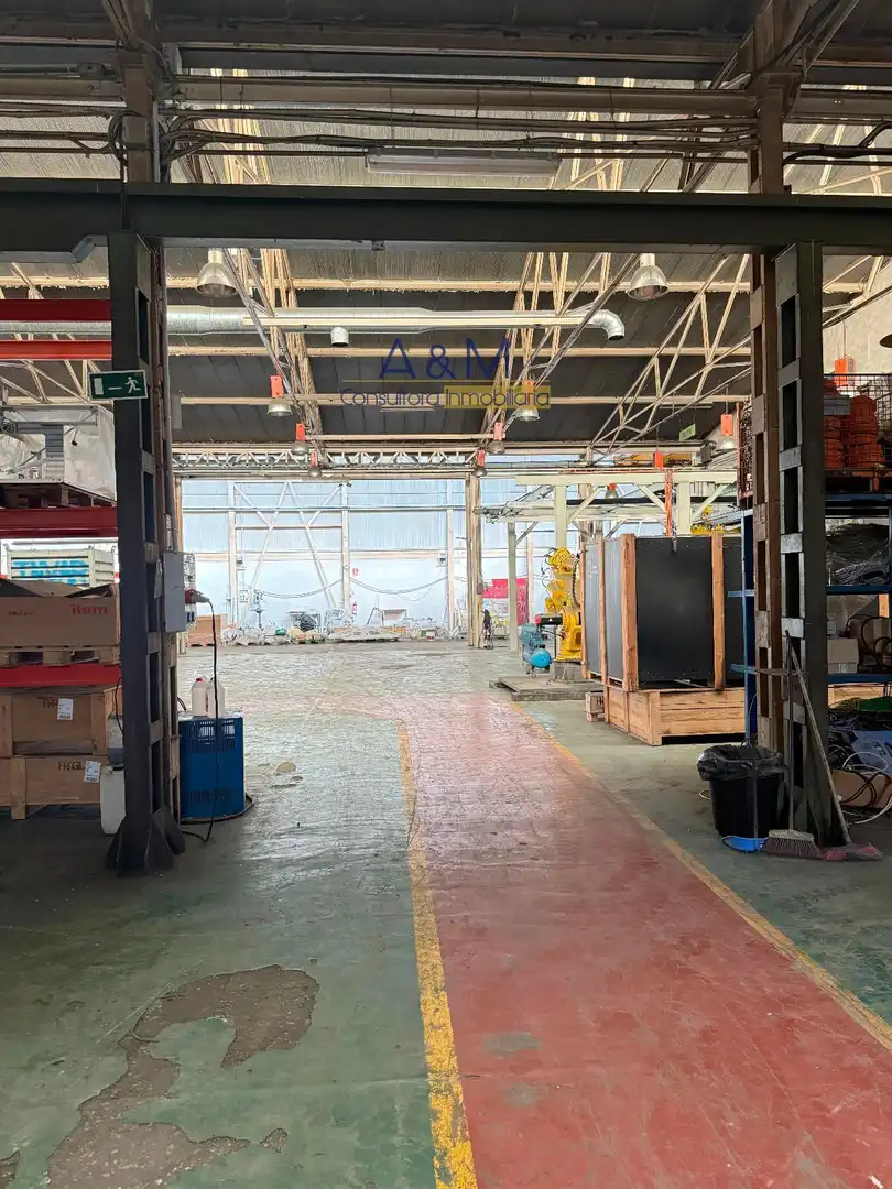 Nave industrial en venta en Flor de acebo, imagen 2