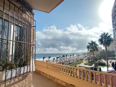 Appartement compact avec piscine à louer à Carrer el Pinós 18