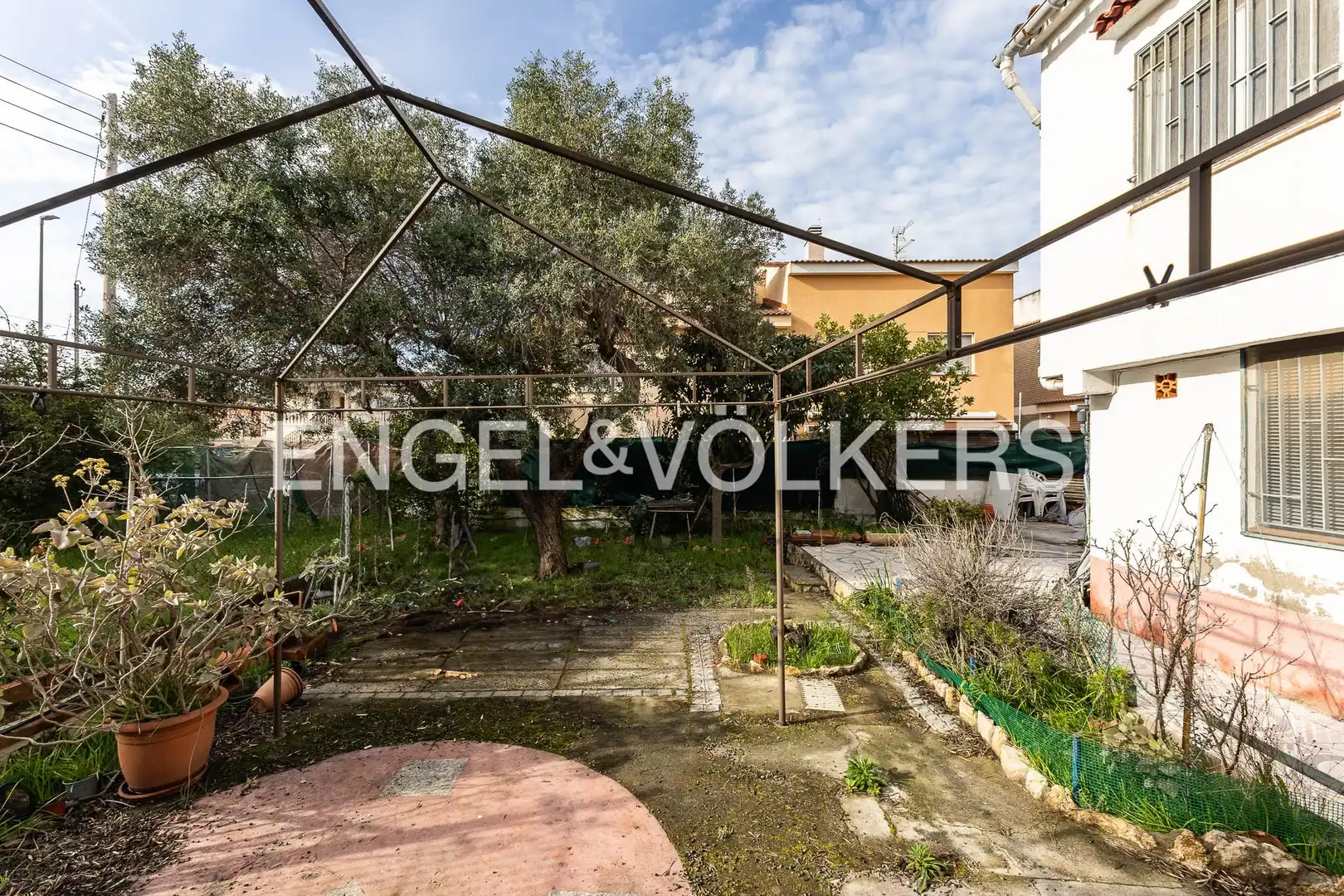 Casa o xalet en venda en Vilanova i la Geltrú amb Calefacció i Jardí privat