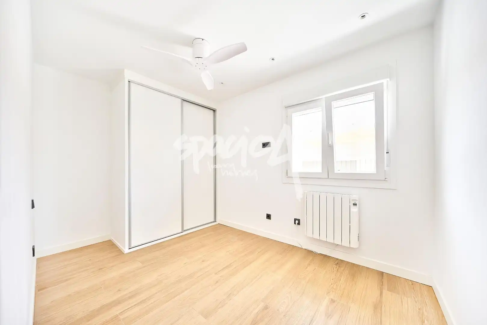 Schlafzimmer von Erdgeschoss zur Miete in Madrid mit Heizung und Alarm