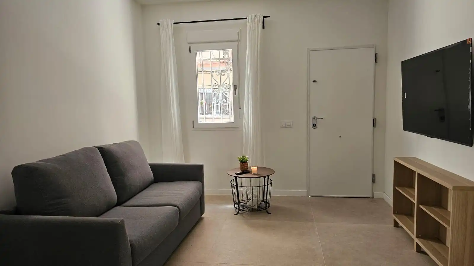 Living room of Houses for sale in Alaquàs  with Air Conditioner, Terrace and Furnished