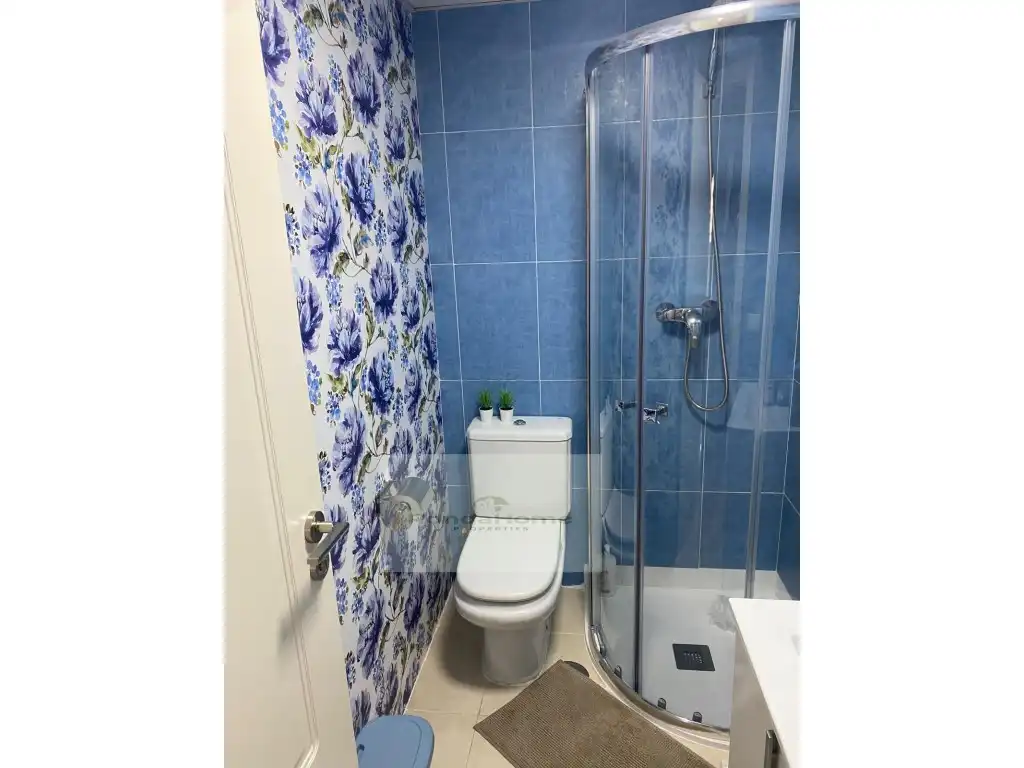 Bany de Pis de lloguer en Estepona