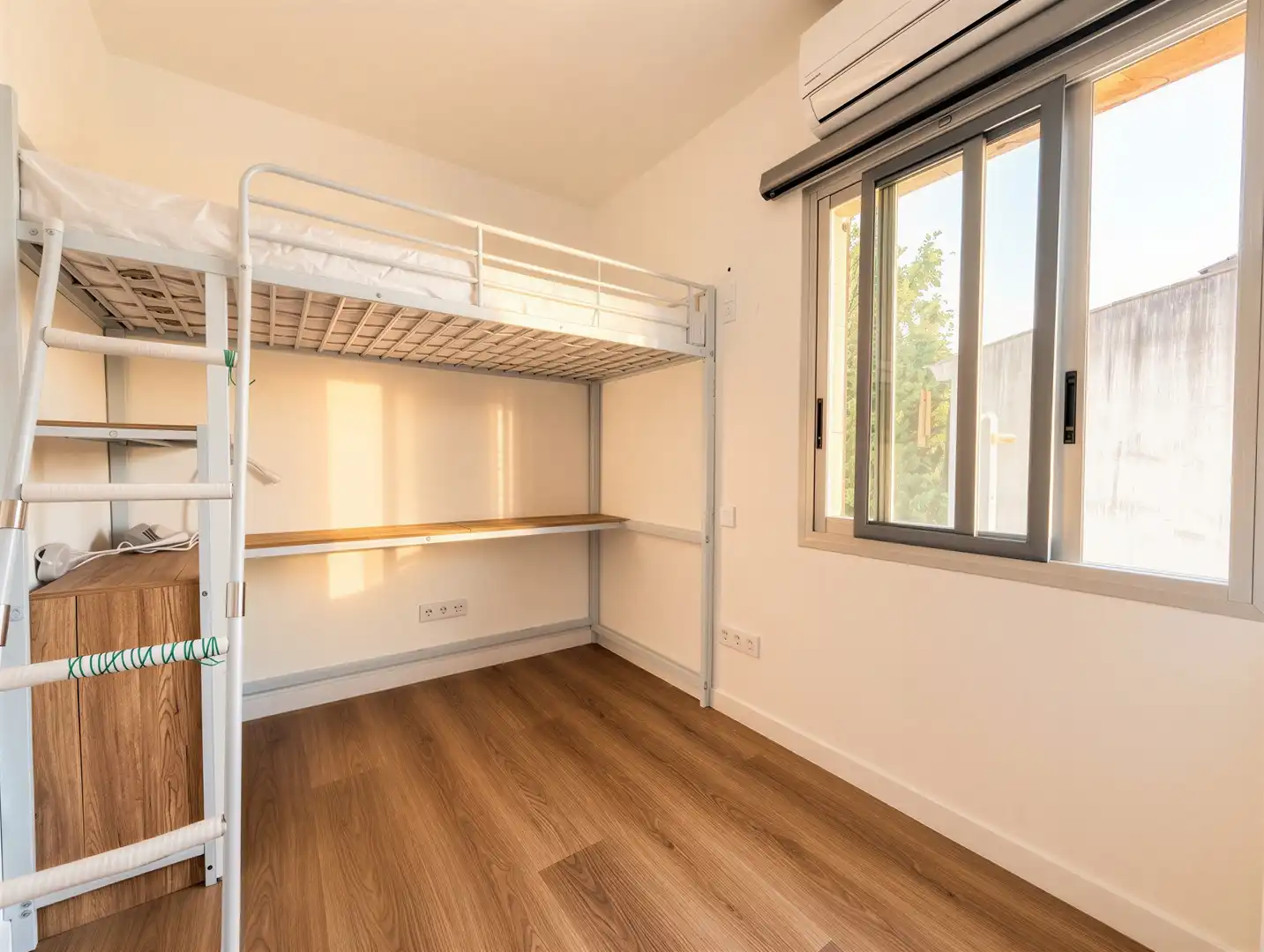 Habitación de Piso de alquiler en  Palma de Mallorca con Aire acondicionado, Terraza y Trastero