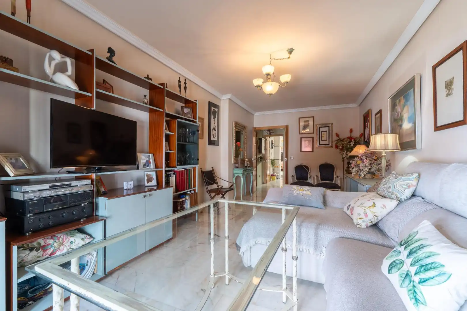 Living room of Detached homes for sale in Córdoba  with Air Conditioner, Heating and Storage room