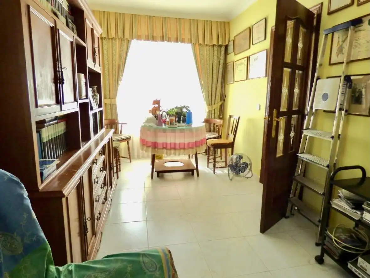 Casa aparellada amb piscina en venda a Rincón de Loix, imagen 19