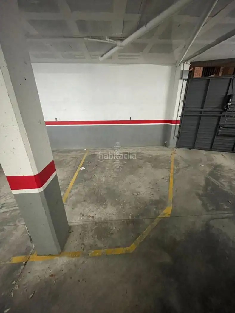 Einzelparkplatz zum Verkauf in Carrer d'Antoni Bros 115, imagen 2
