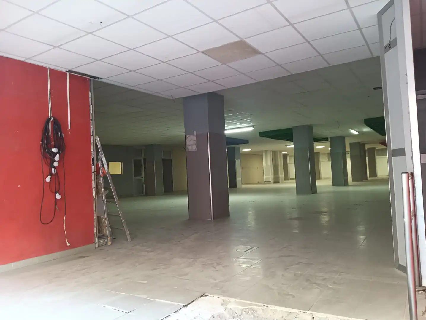 Local comercial en alquiler en Calle Zacatín