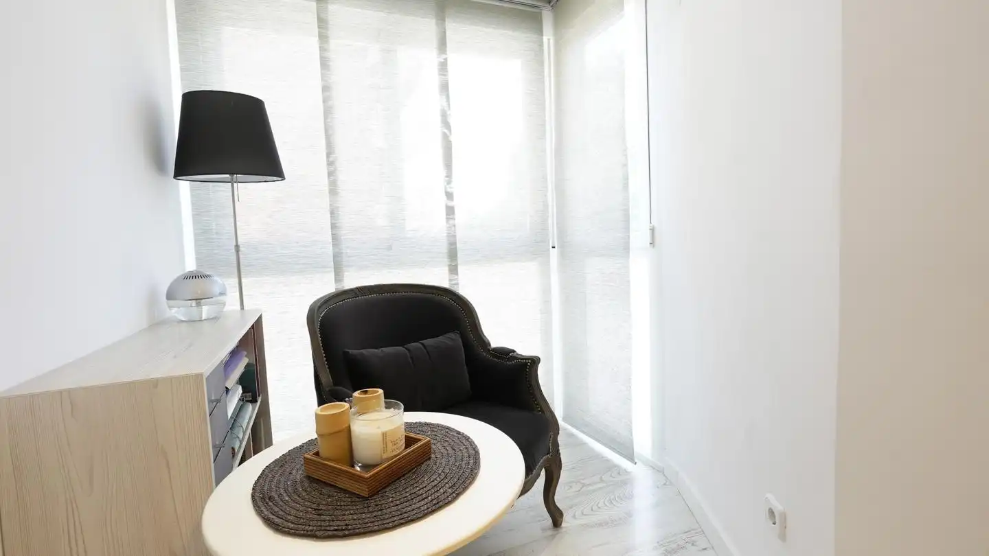 Sala d'estar de Pis en venda en Madrid amb Aire condicionat, Calefacció i Jardí privat