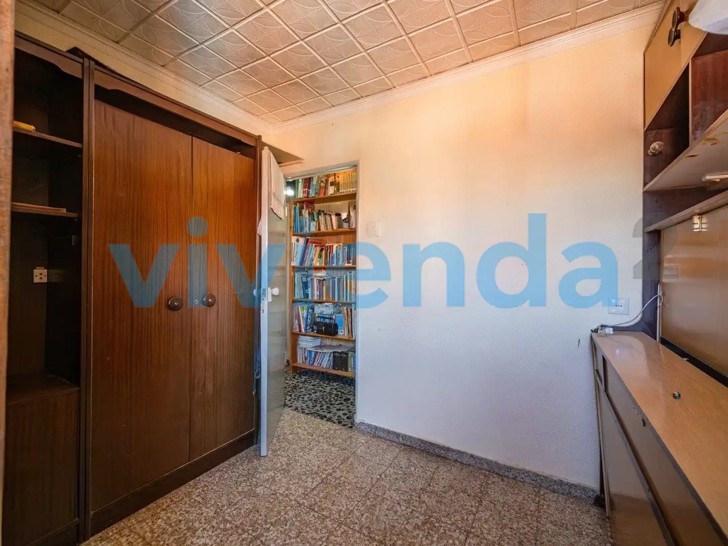 Flat for sale in DE VELEZ RUBIO, Apóstol Santiago