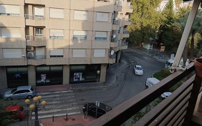 Vista exterior de Pis en venda en Orihuela amb Aire condicionat, Moblat i Balcó