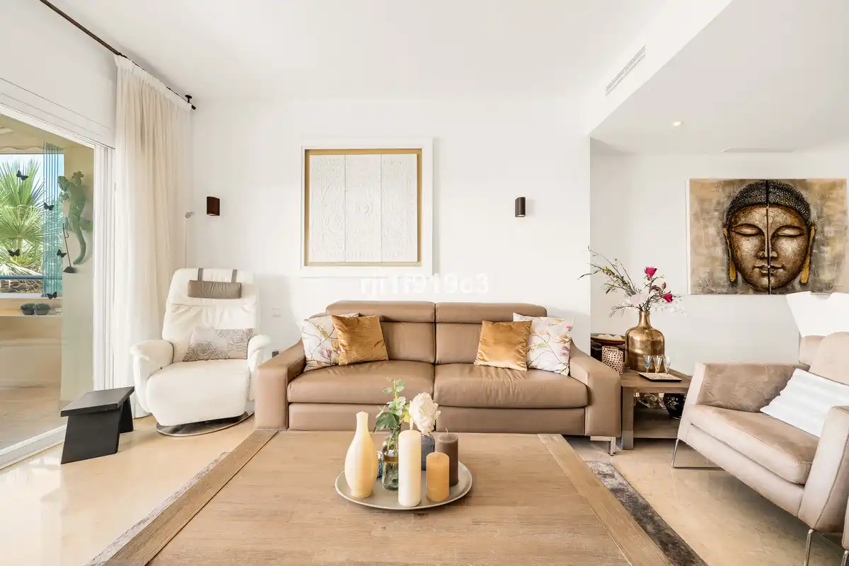Piso con ascensor en venta en Elviria - Cabopino, imagen 4