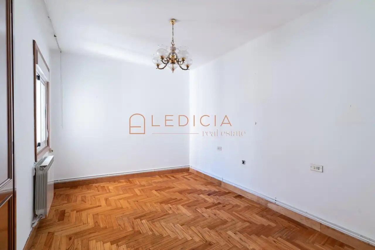 Piso en venta en García Barbón, 114, Centro - Areal
