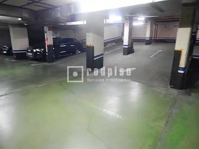 Parking de Garaje en venta en Madrid