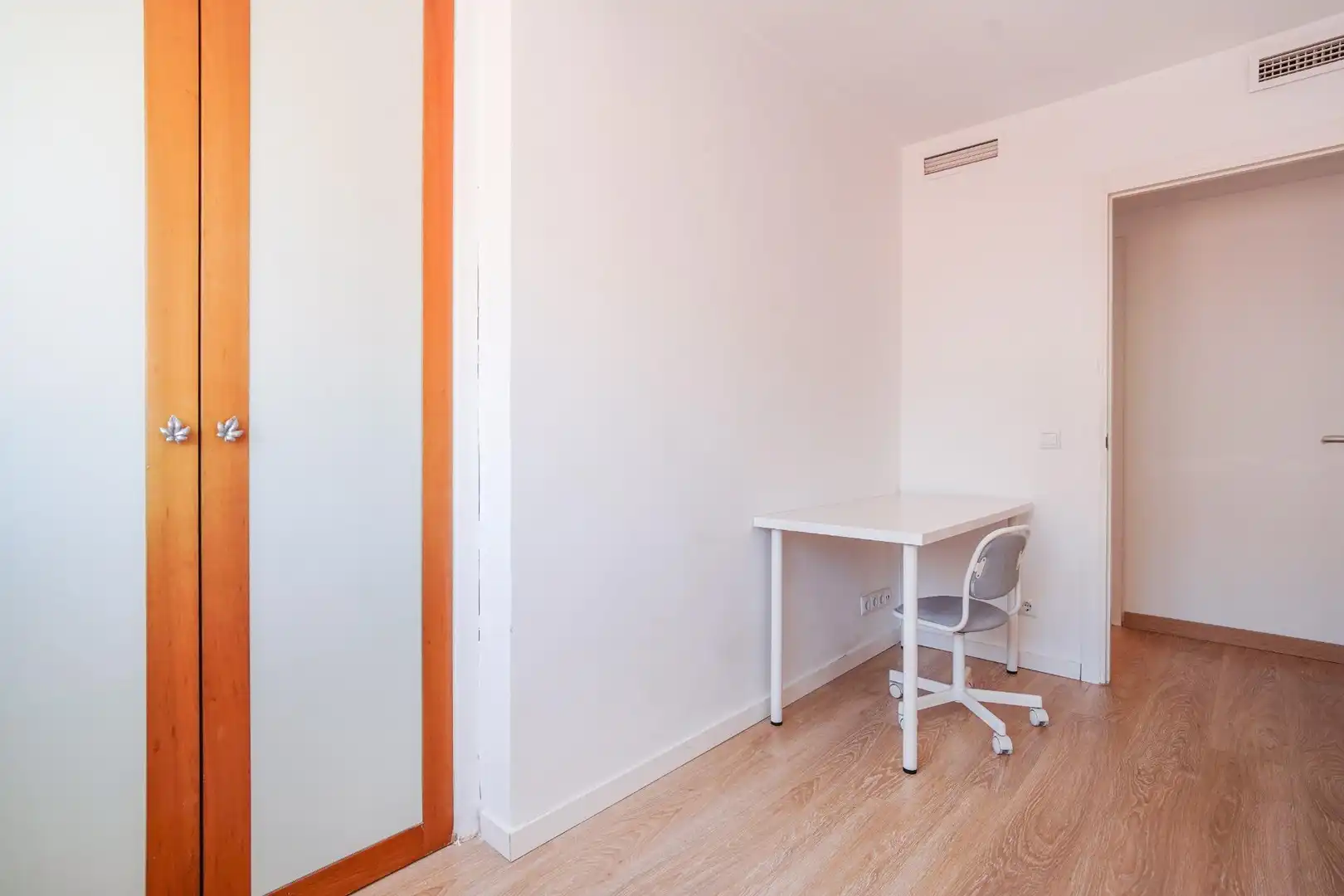 Habitación de Piso de alquiler en Valencia con Aire acondicionado, Calefacción y Terraza
