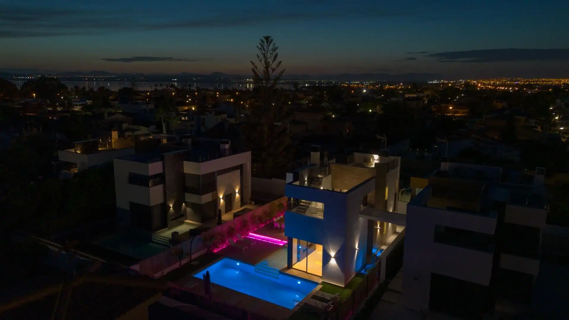 Villa con piscina in vendita a Zona Carrefour - Urbanizaciones, imagen 24
