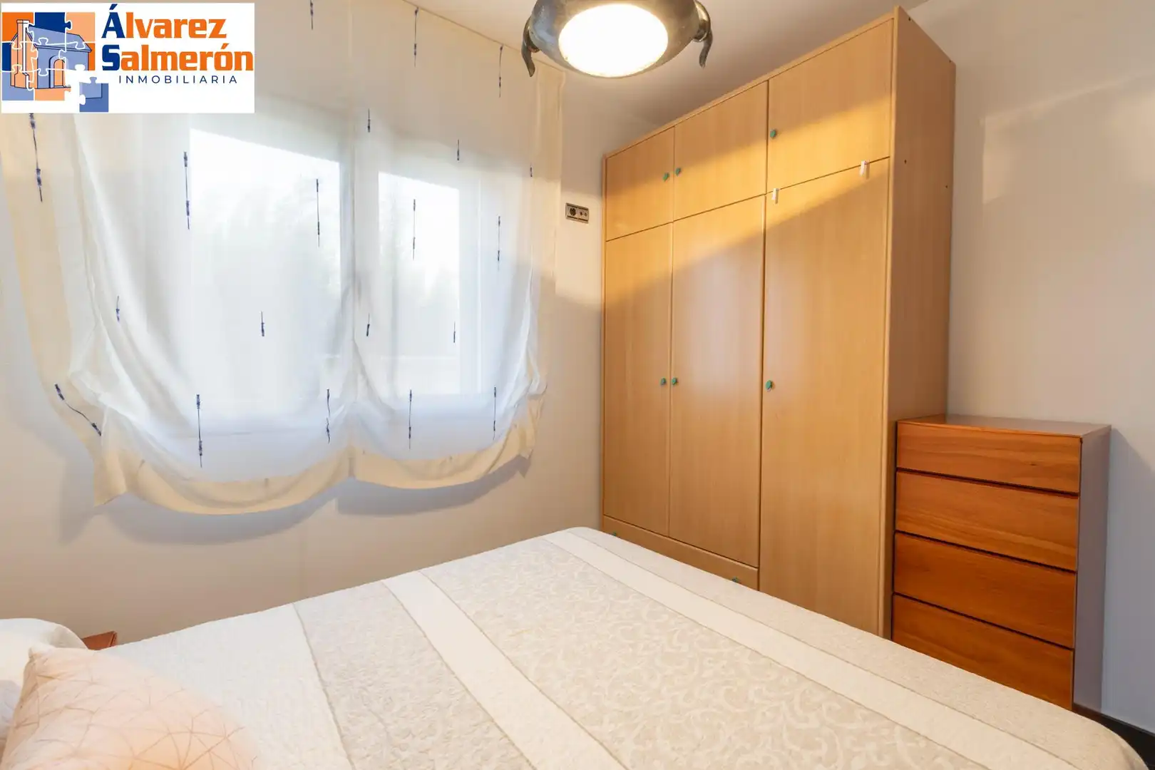 Schlafzimmer von Haus oder Chalet zum Verkauf in Alfacar mit Heizung und Schwimmbad
