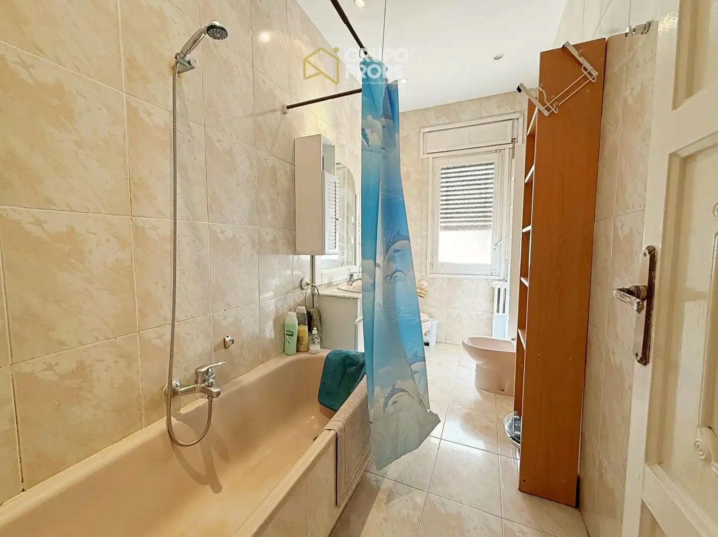 Bathroom of Flat for rent in Madrid  with Heating, Parquet flooring and Furnished
