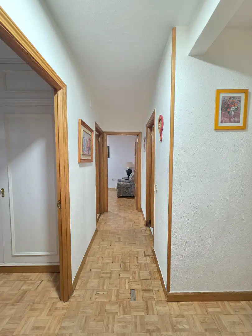 Flat for rent in Calle de Aguilón, Chopera