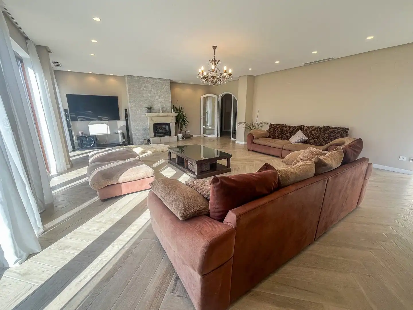 Villa con terrazza in vendita a Golf Bahía, imagen 19