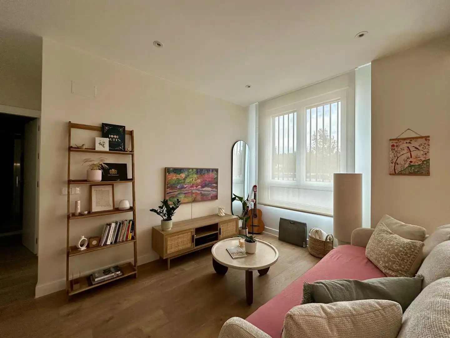 Living room of Flat for rent in Madrid  with Air Conditioner, Heating and Private garden