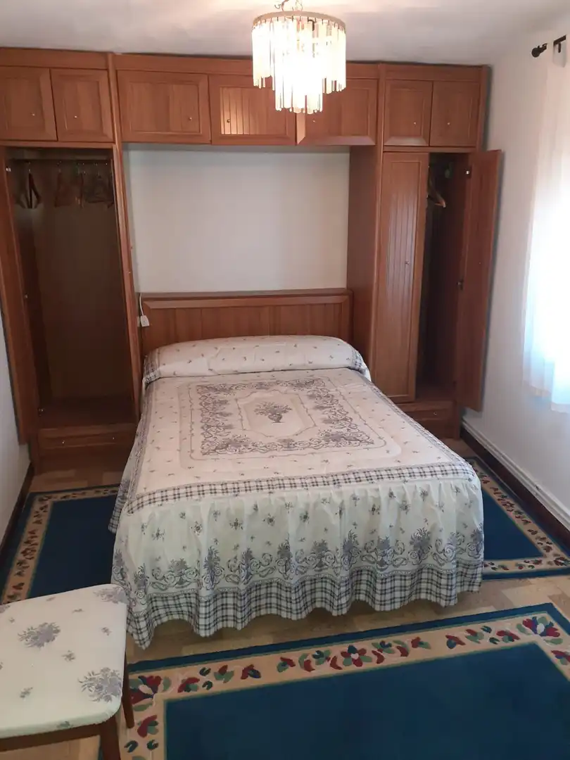 Dormitori de Casa o xalet en venda en Nalda amb Calefacció, Traster i Rentadora