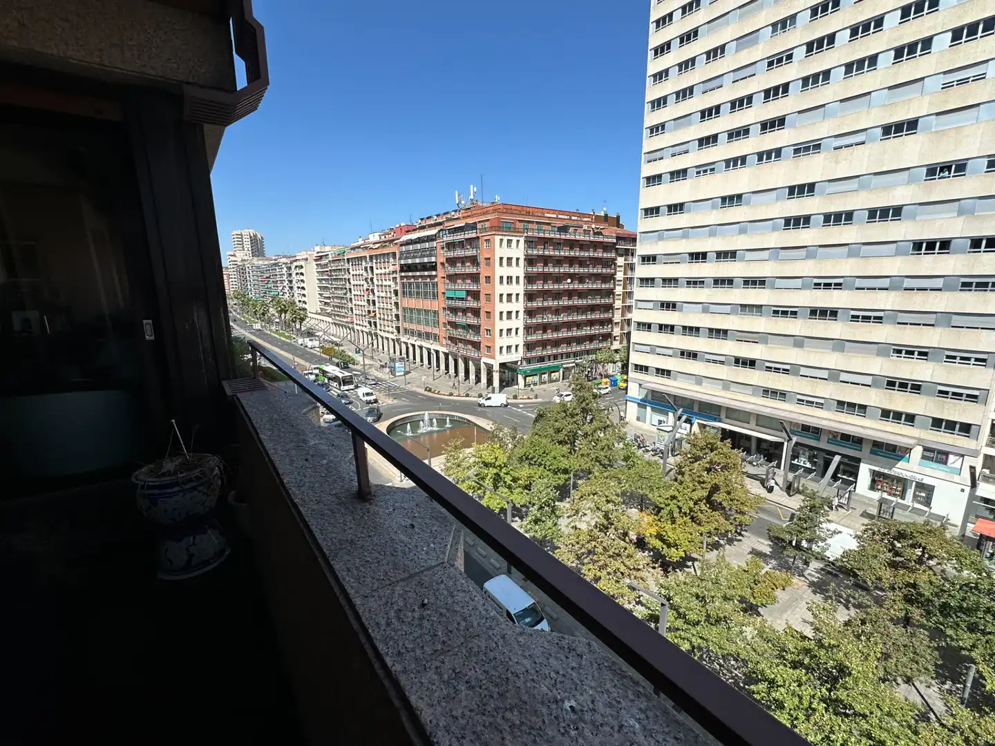 Vista exterior de Piso en venta en  Logroño con Calefacción, Parquet y Terraza