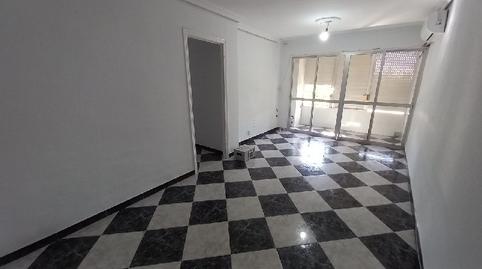 Foto 2 de Pis en venda a C/ Victoria Dominguez Cerrato                 , La Oliva,  Sevilla Capital