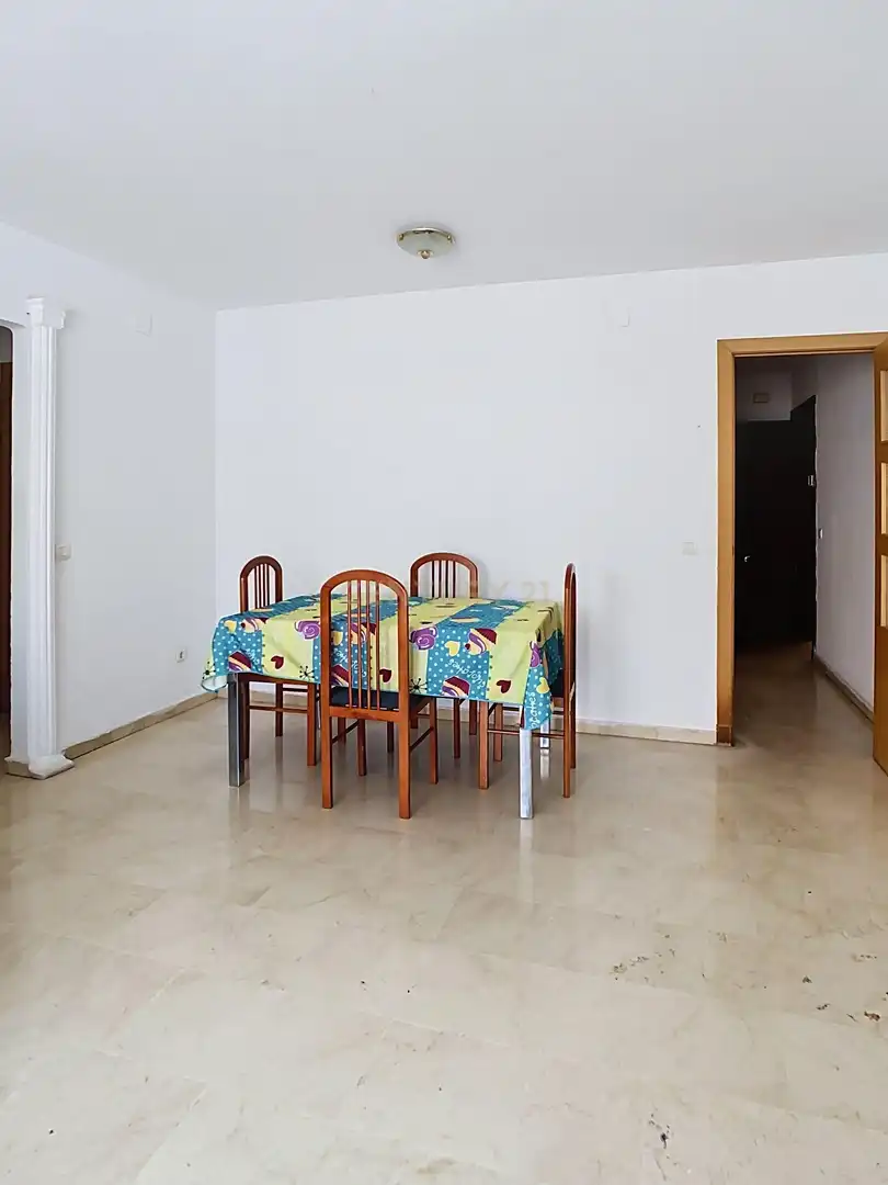 Comedor de Piso en venta en Benalmádena con Horno y Balcón