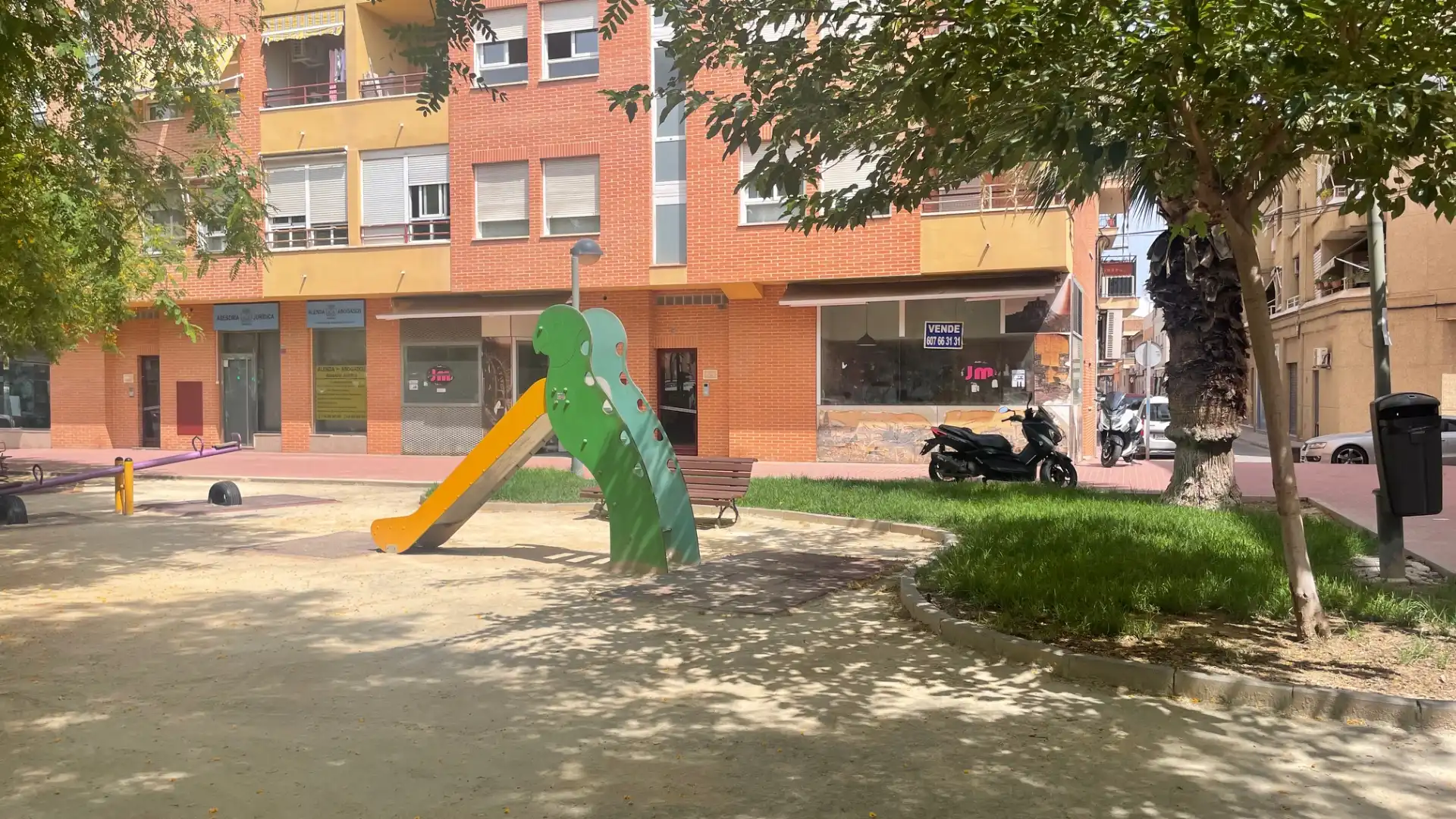 Vista exterior de Local en venta en  Murcia Capital con Aire acondicionado y Amueblado