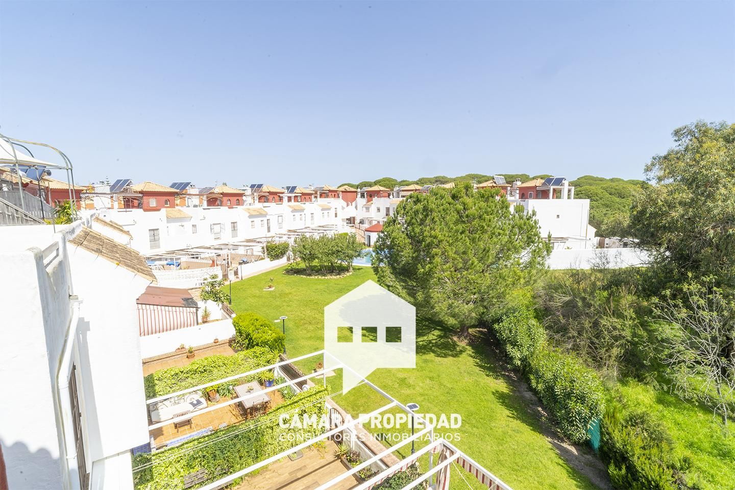 Jardí de Casa o xalet en venda en El Portil amb Piscina comunitària