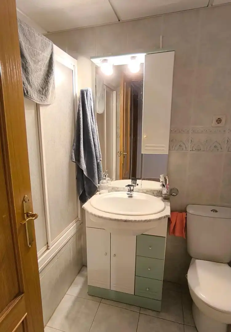 Bany de Àtic de lloguer en Alicante / Alacant amb Calefacció, Jardí privat i Terrassa