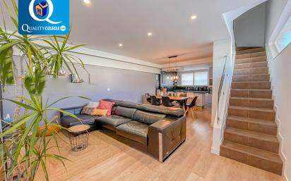 Sala d'estar de Casa o xalet en venda en Alicante / Alacant amb Terrassa