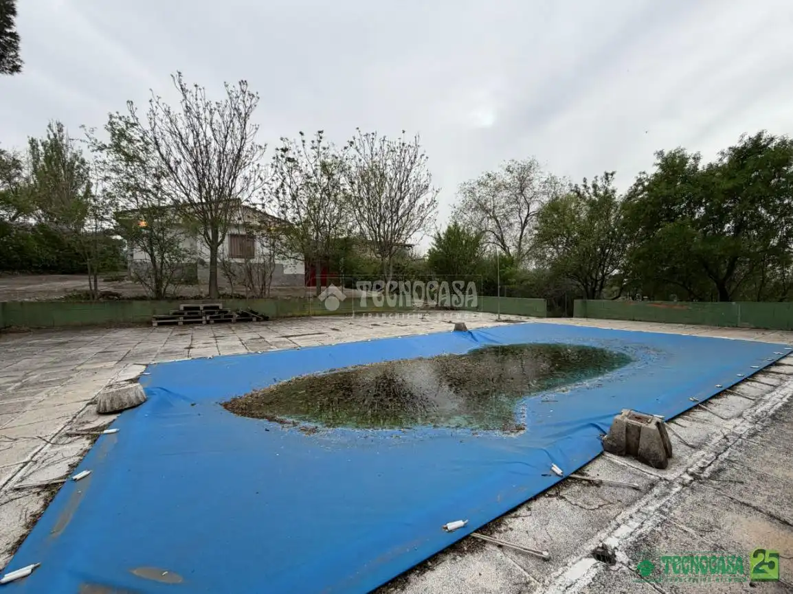 Piscina de Casa o chalet en venta en Illana con Aire acondicionado y Calefacción
