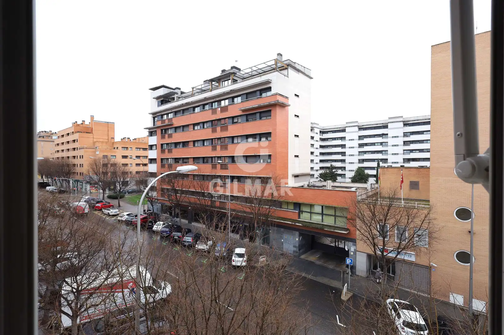 Vista exterior de Pis en venda en Madrid amb Calefacció, Jardí privat i Traster