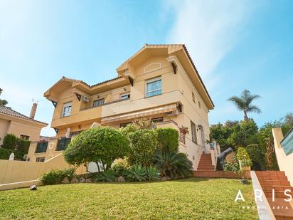 Exterior view of Single-family semi-detached for sale in Alhaurín de la Torre  with Air Conditioner, Private garden and Balcony