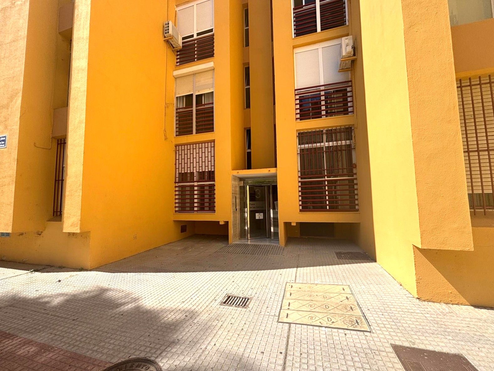 Vista exterior de Pis en venda en San Fernando