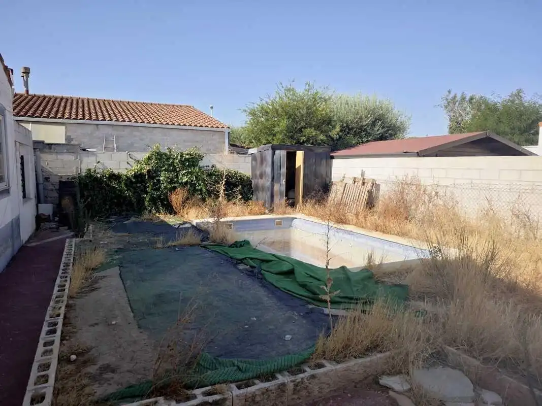 Chalet con piscina en venta en Calle MARTIN I, imagen 14