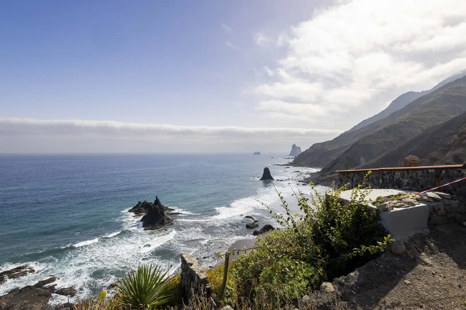 Vista exterior de Casa o xalet en venda en Santa Cruz de Tenerife amb Aire condicionat, Terrassa i Balcó