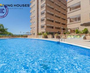 Vista exterior de Pis en venda en Oropesa del Mar / Orpesa amb Aire condicionat, Terrassa i Piscina