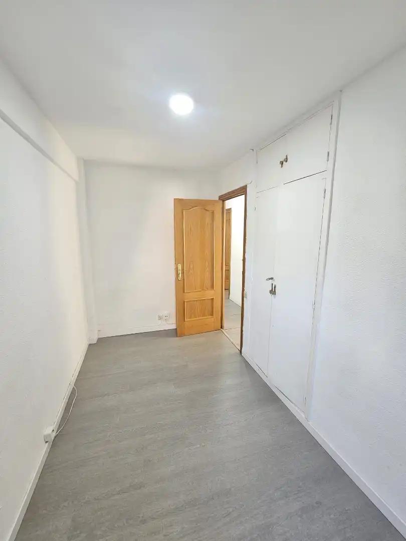 Habitación de Piso en venta en Alcobendas con Calefacción, Terraza y Trastero
