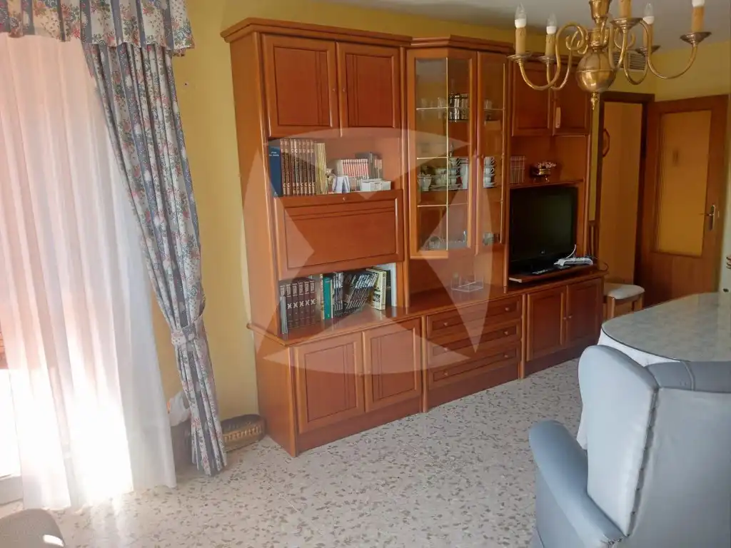 Sala d'estar de Pis en venda en Badajoz amb Aire condicionat, Terrassa i Moblat
