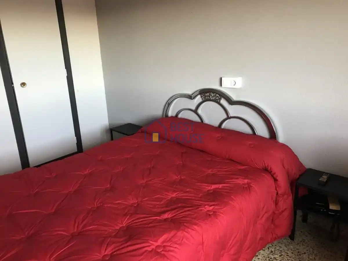 Habitación de Edificio en venta en Ardón
